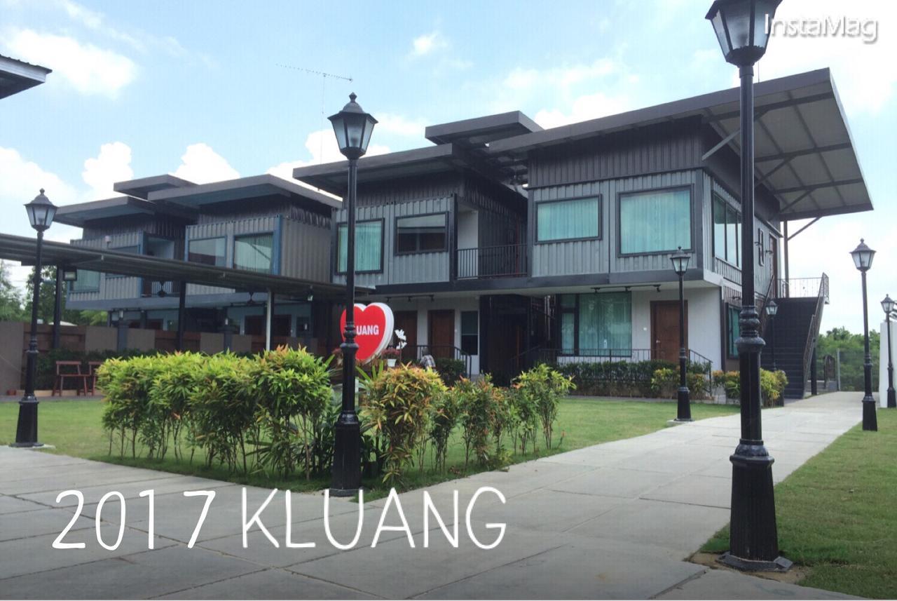 Kluang Container Swimming Pool Hotel Exteriör bild